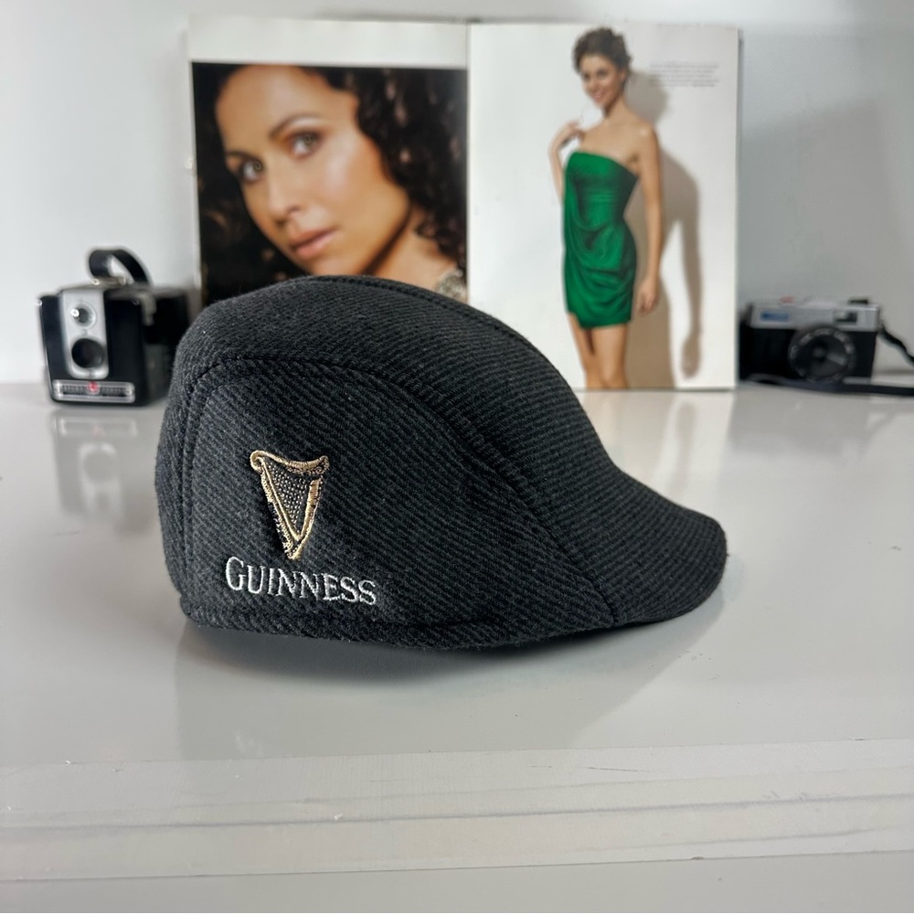 Guinness Irish Tweed Flat Cap | Black · Driving Ivy Hat - Picture 2 of 7